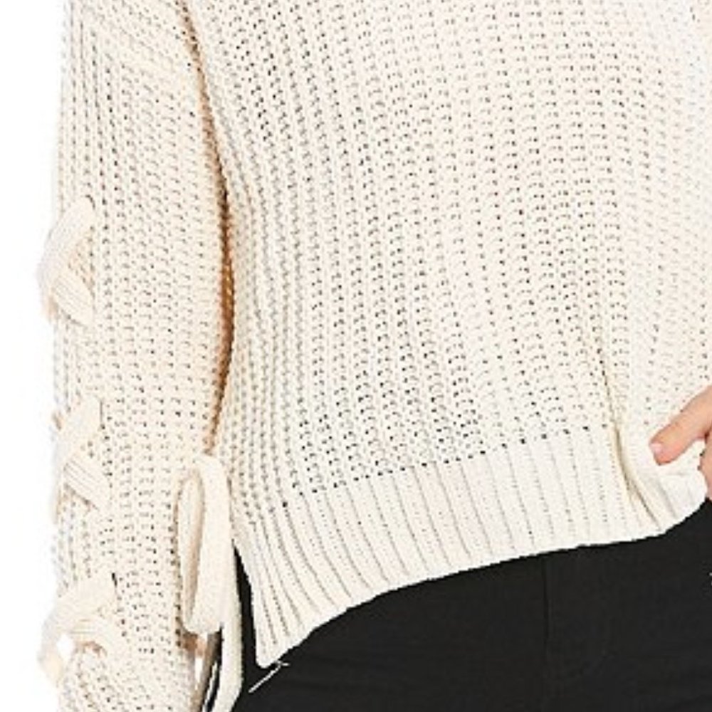 NWT TAKARA Long-LaceUp-Sleeve Tie-Side So Soft Sweater - Picture 4 of 4